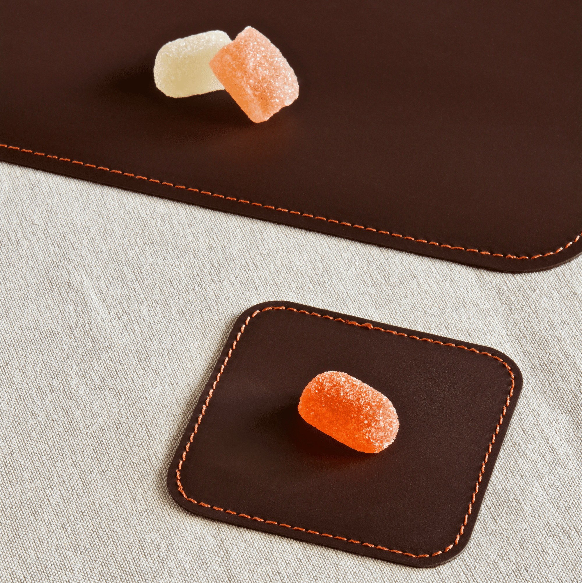 Clara - coppia di sottobicchieri in pelle